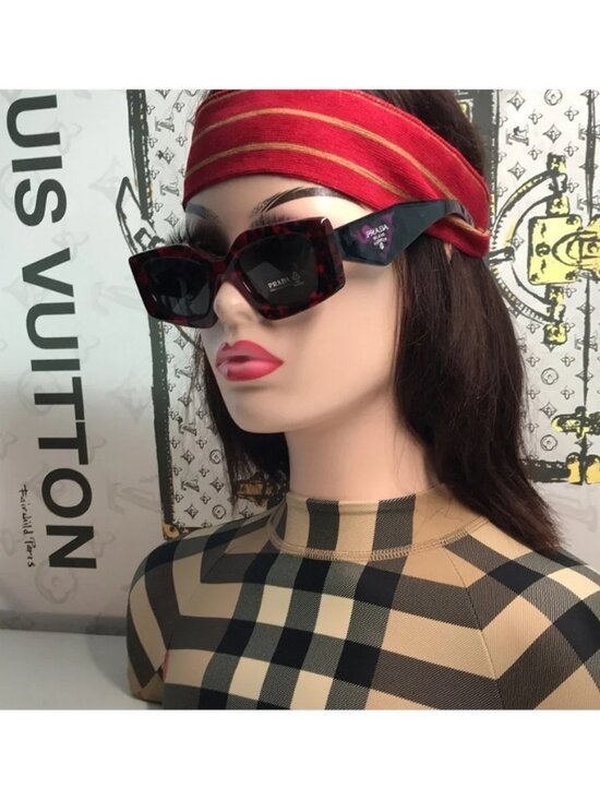 New Authentic Prada PR 15YS Sunglasses – Scarlet Tortoise with Dark Gray Lenses main image 3